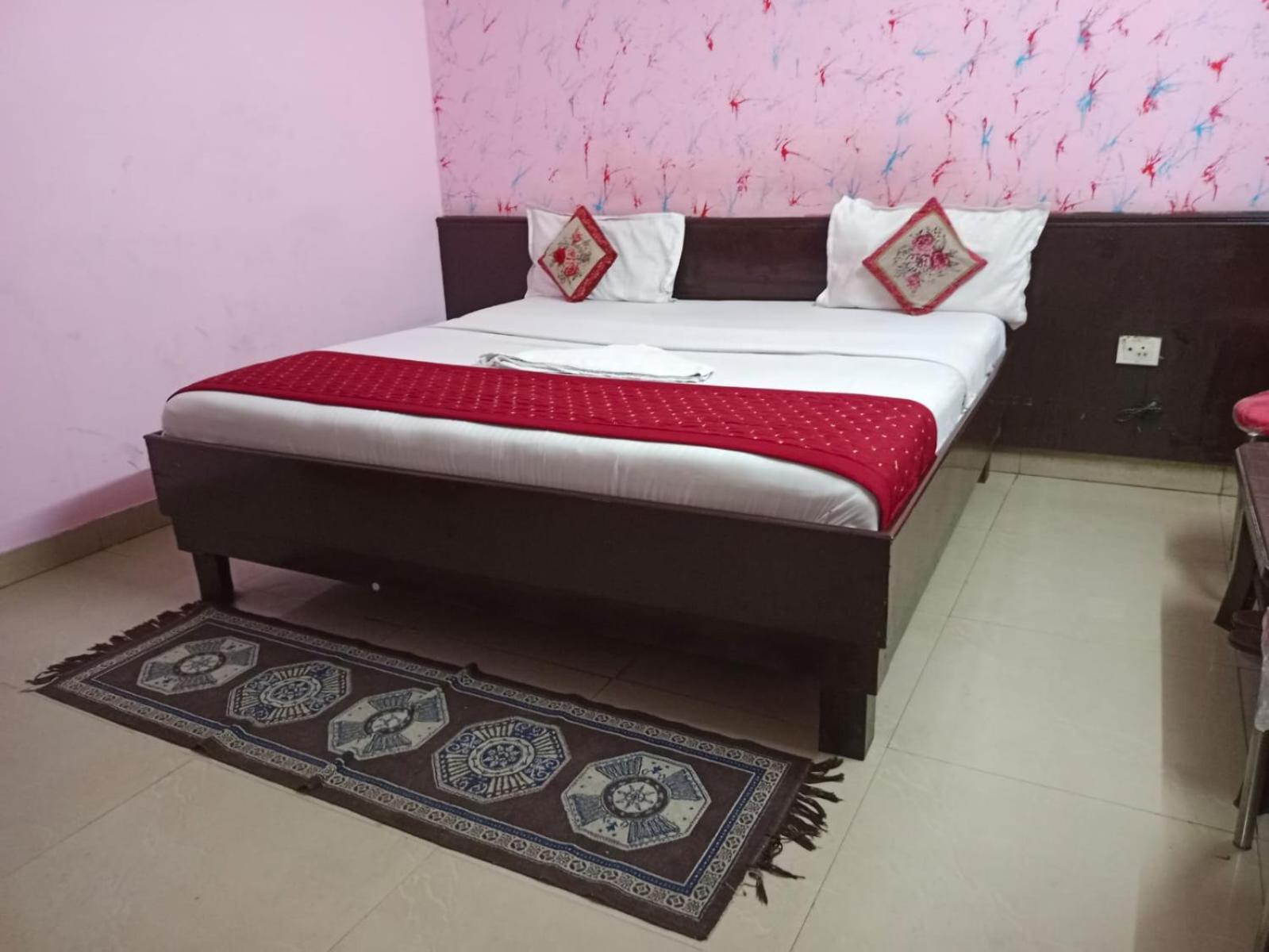 Airport Hotel Pariksheet Inn New Delhi Buitenkant foto