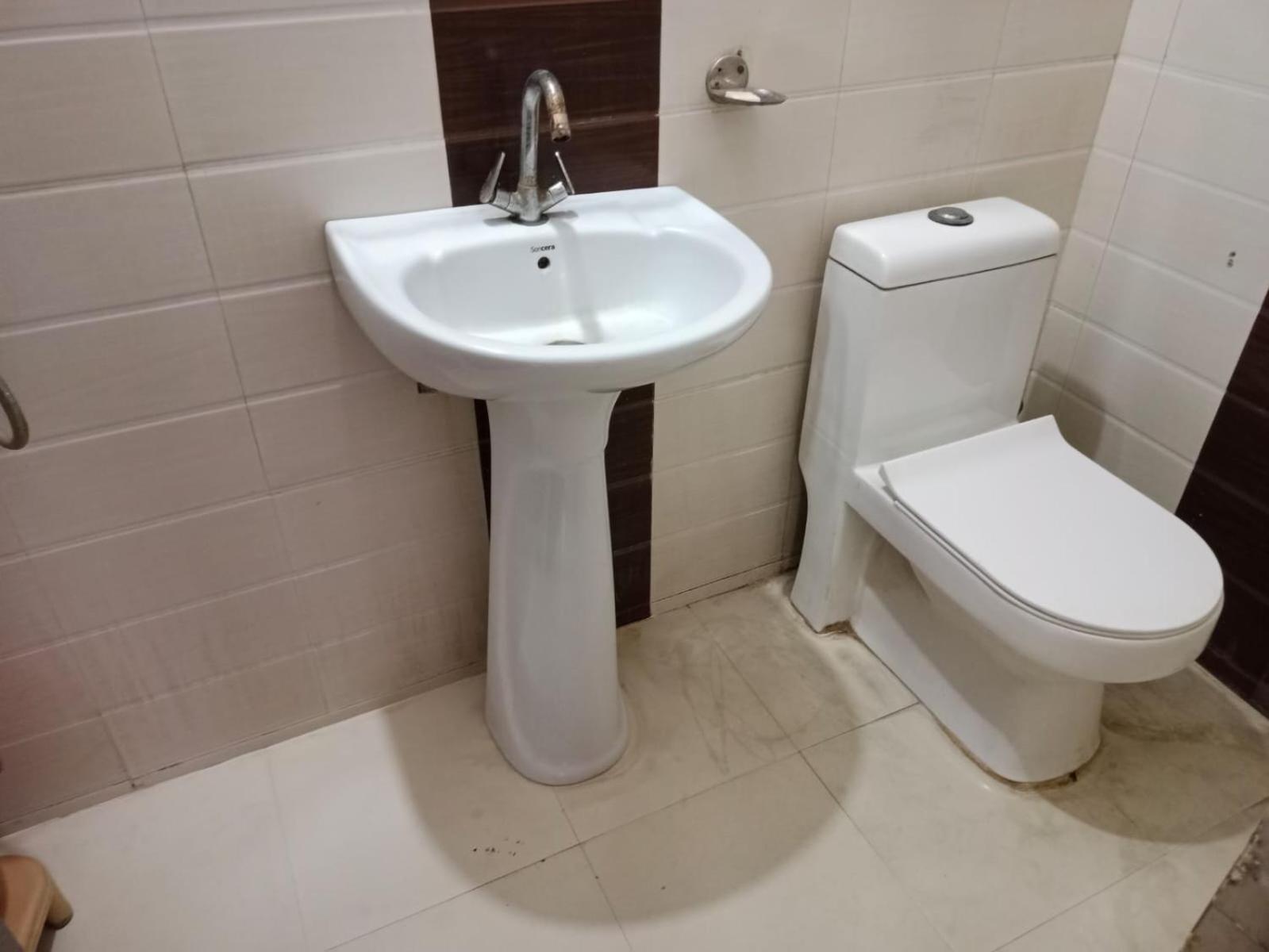 Airport Hotel Pariksheet Inn New Delhi Buitenkant foto