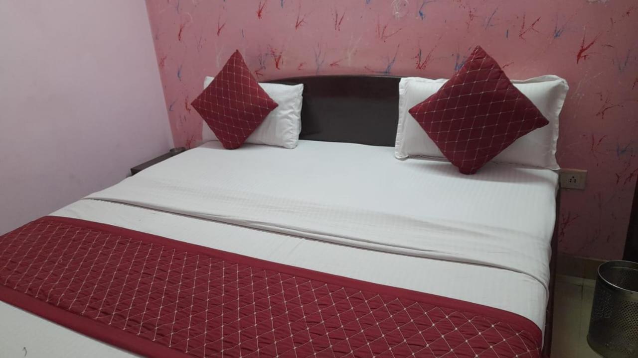 Airport Hotel Pariksheet Inn New Delhi Buitenkant foto